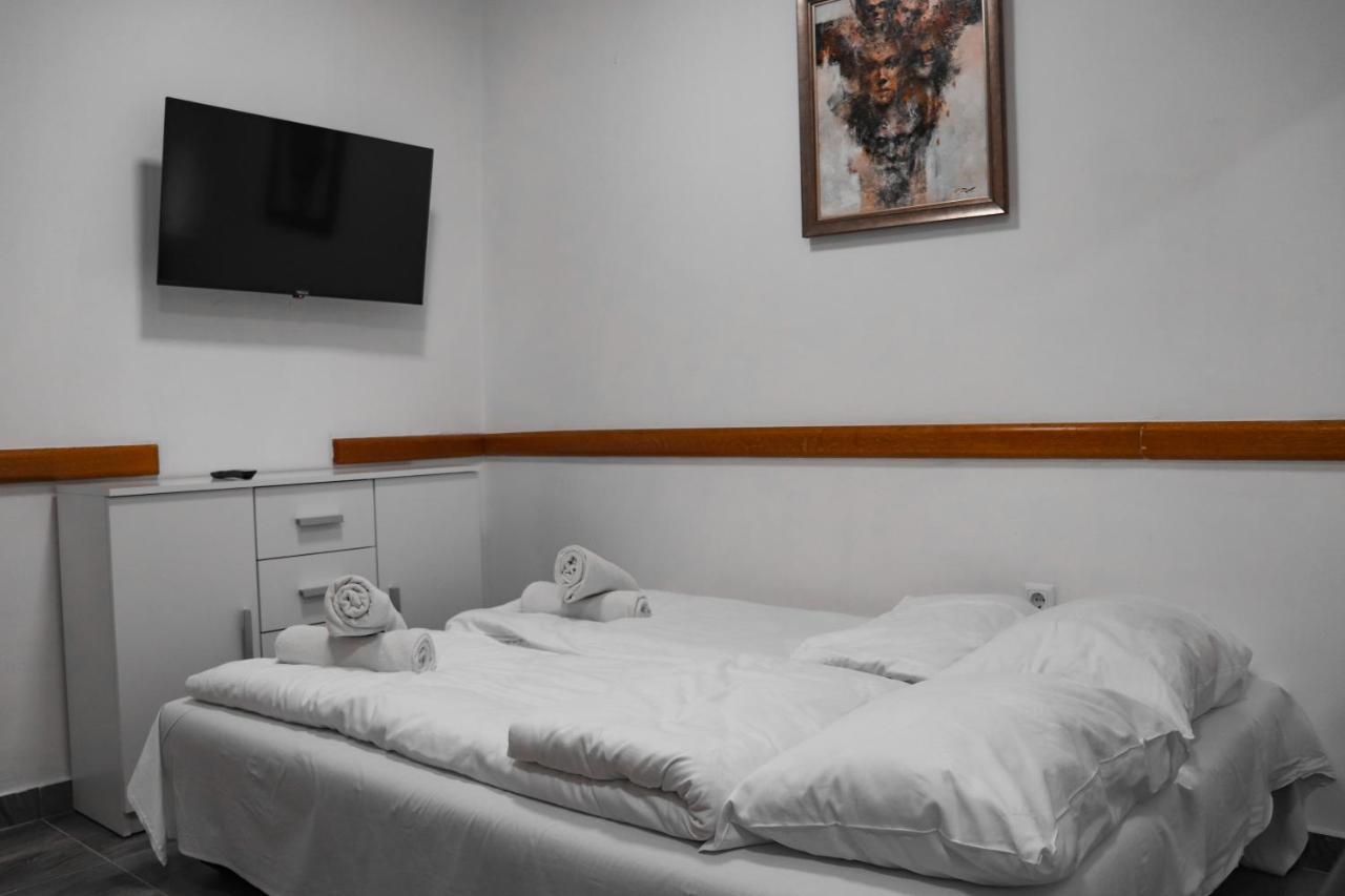 Ferienwohnung Stan Na Dan Sebastijan Banja Luka Exterior foto